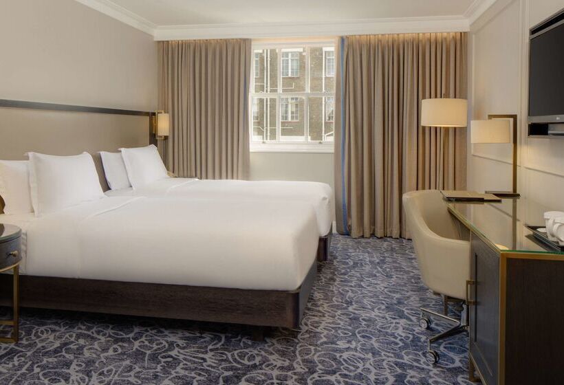 هتل Hilton London Euston