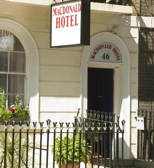 هتل Macdonald