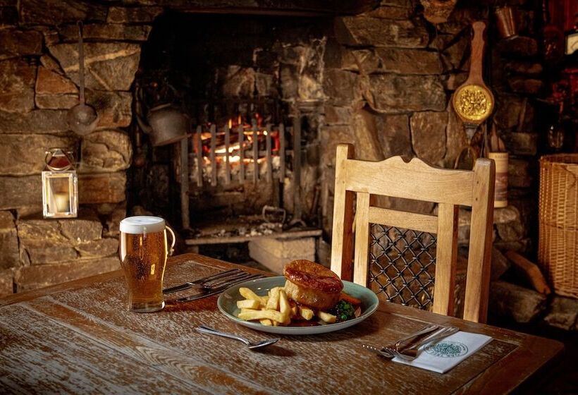 فندق Oak Tree Inn