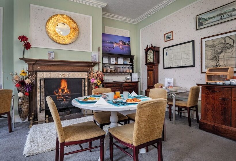 فندق Serenity Guest House