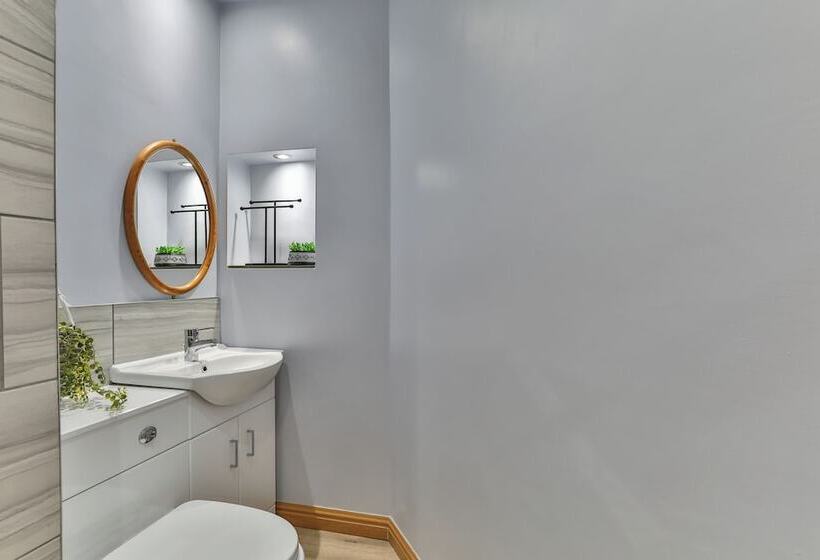 فندق Serenity Guest House