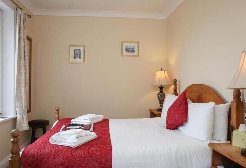 فندق The Seacliffe   Whitby