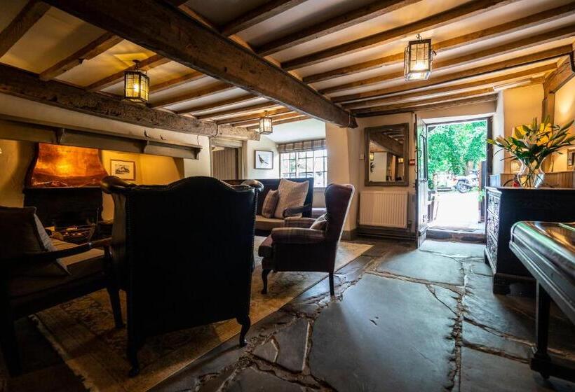 فندق The West Arms