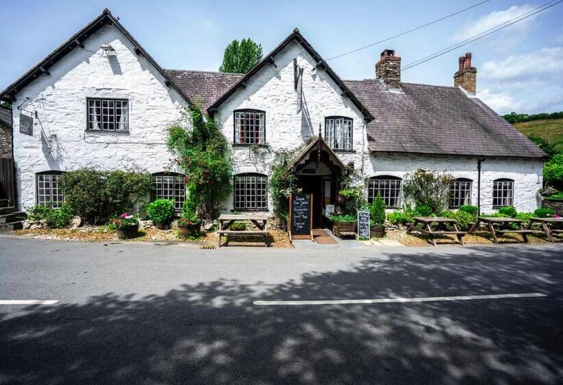 فندق The West Arms