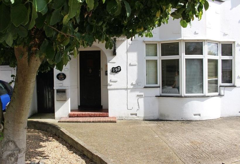 فندق Willow Guest House