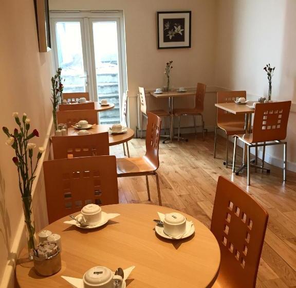 هتل Lord Jim  Earls Court