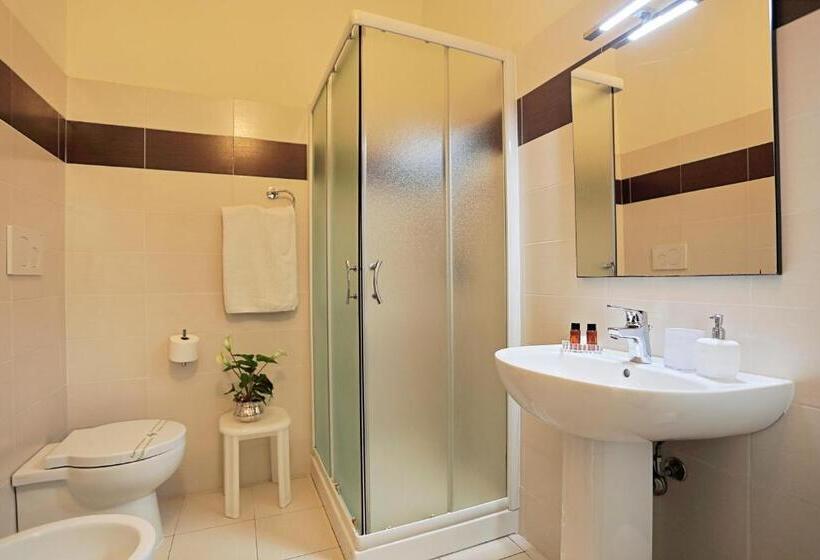 پانسیون Il Castello Guest House