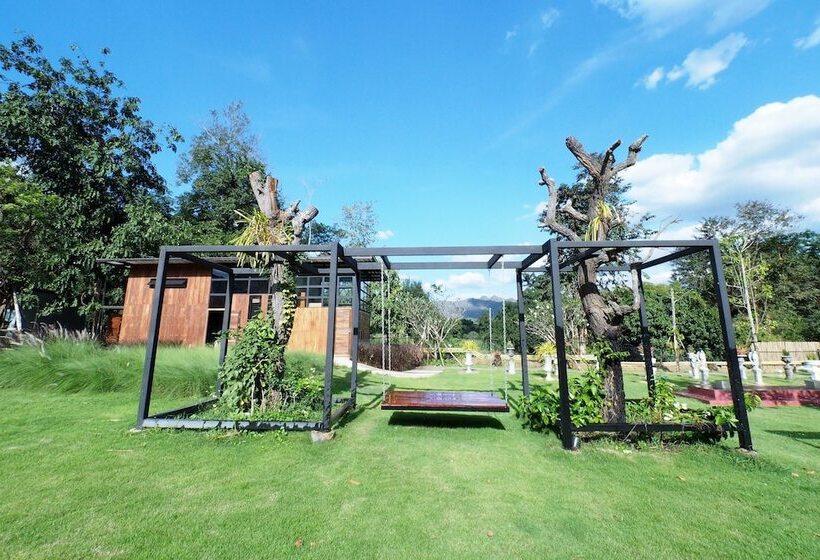 هتل The River Life Resort