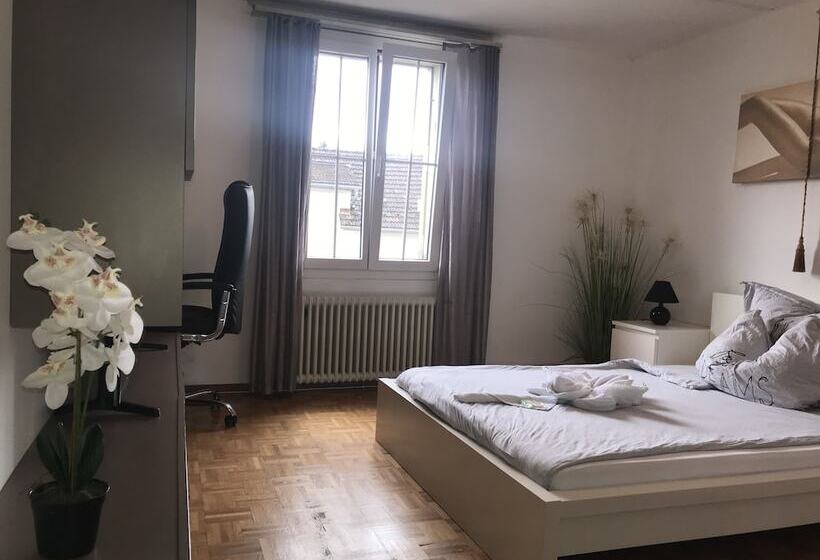 بنسيون Fai S Guesthouse