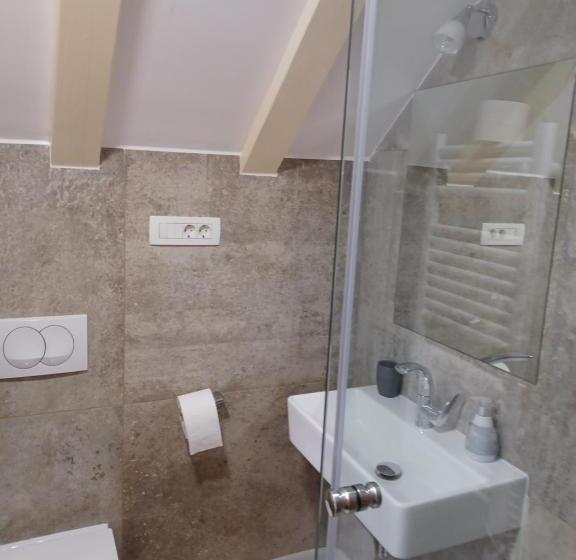 پانسیون Jr Luxury Guesthouse