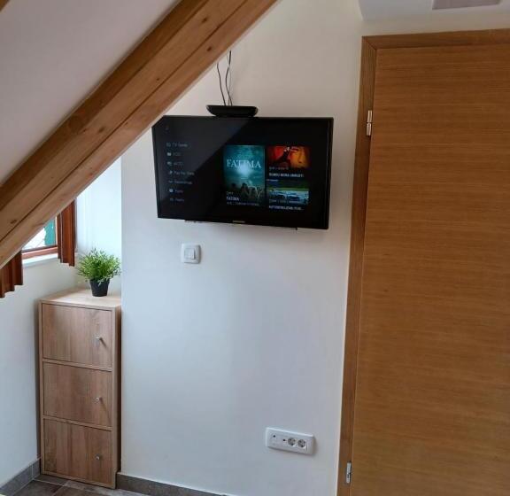 پانسیون Jr Luxury Guesthouse