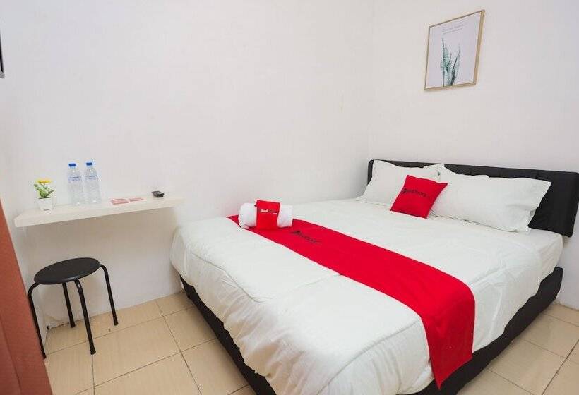 پانسیون Reddoorz Near Plaza Araya Malang