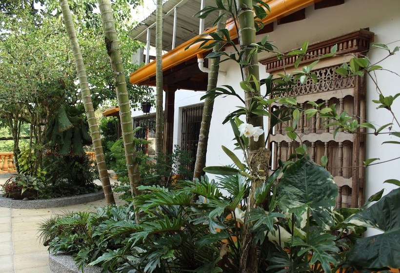 בית מלון כפרי Otrolado Lodge