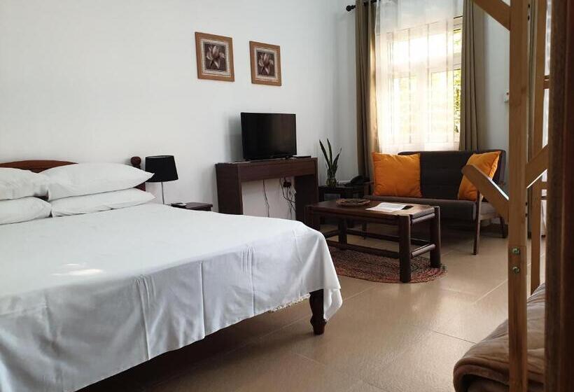 La Maison Hibiscus Self Catering Accommodation