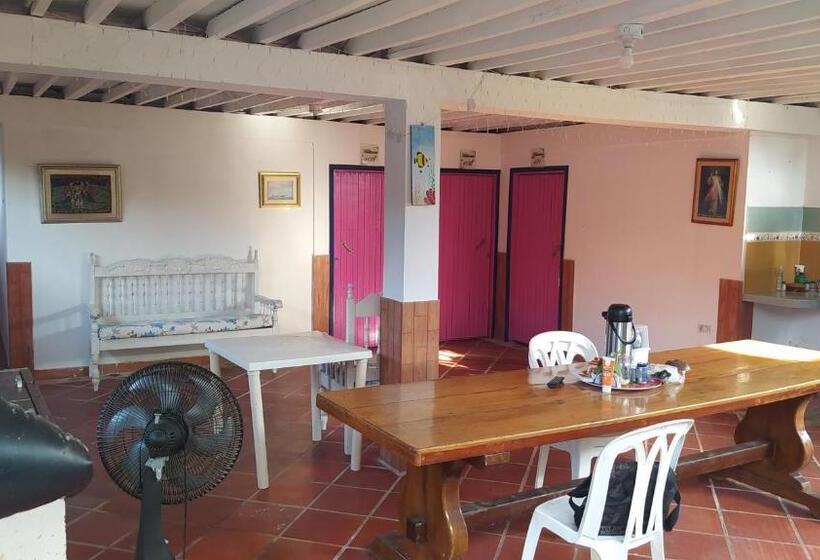 پانسیون Milimar Hostal