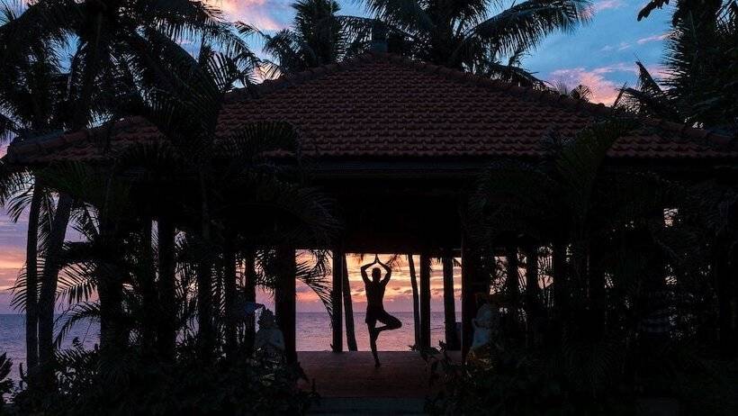 酒店 Relax Bali Dive & Spa Ocean Front Resort
