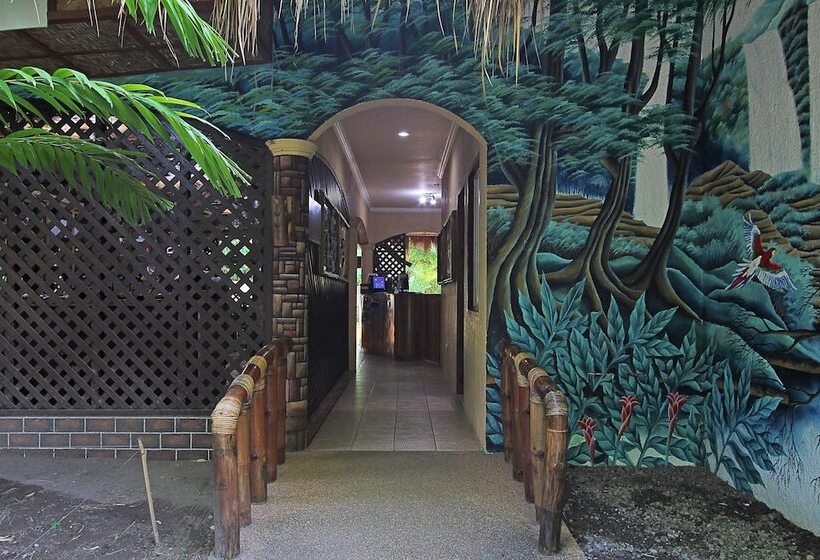 فندق Thalatta Resort