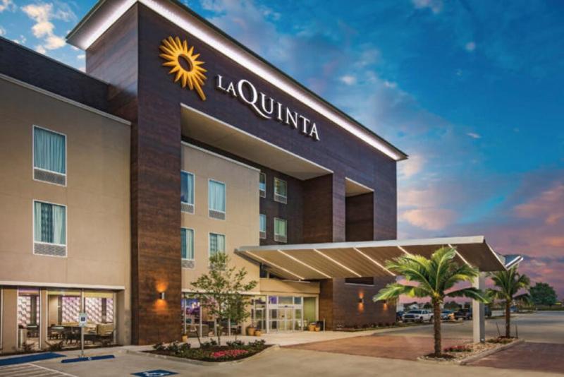 호텔 La Quinta Inn & Suites By Wyndham Manassas, Va  Dulles Airport