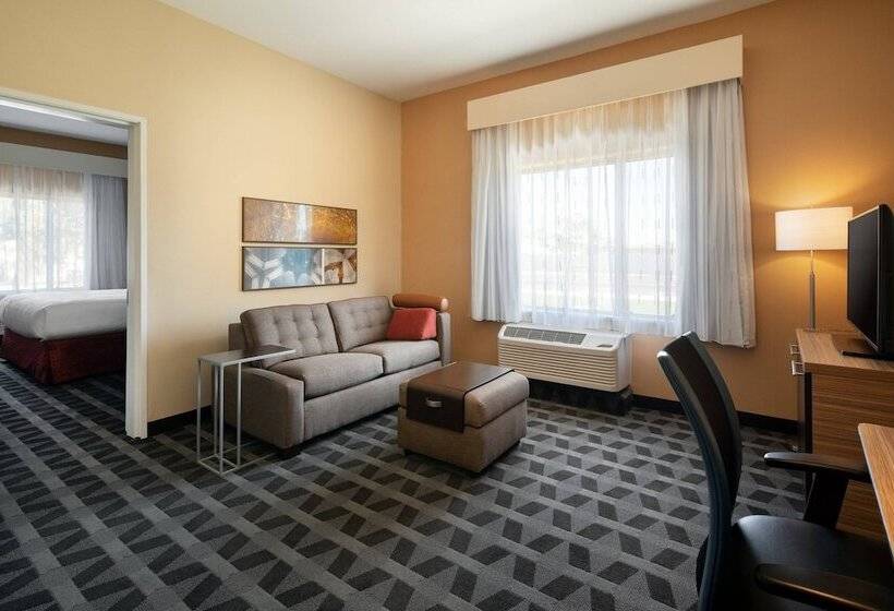 هتل Towneplace Suites Fresno Clovis