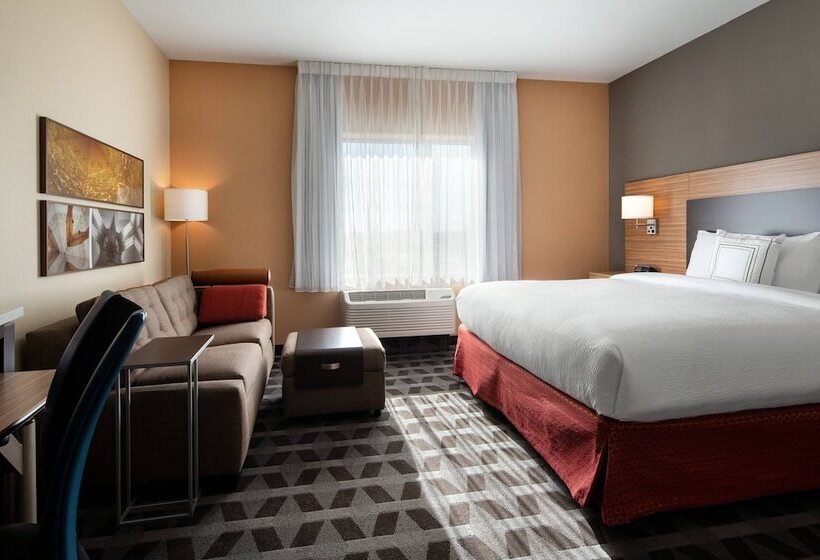 هتل Towneplace Suites Fresno Clovis