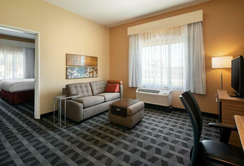 هتل Towneplace Suites Fresno Clovis