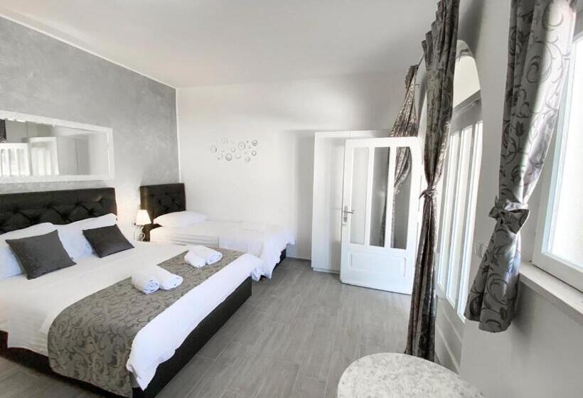 بنسيون Apartmani Daša Tučepi