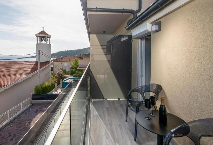 پانسیون Villa Mandalinic