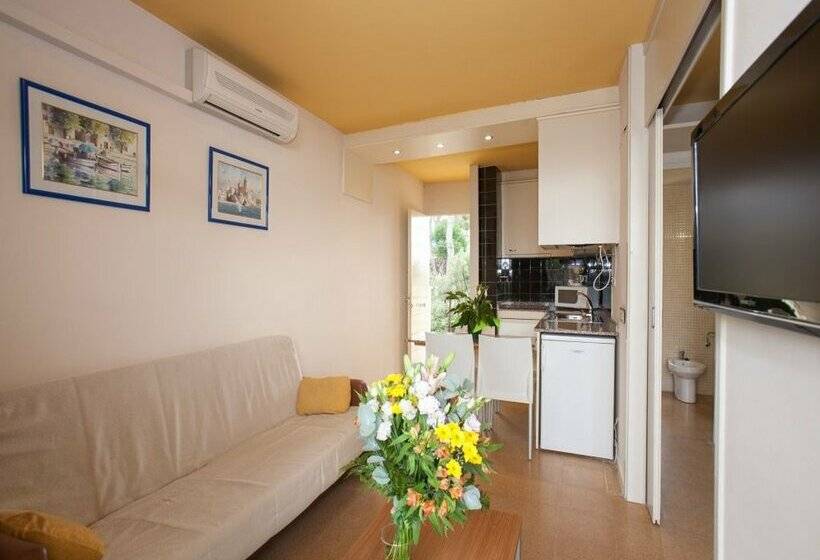 Aparthotel Comtat Sant Jordi