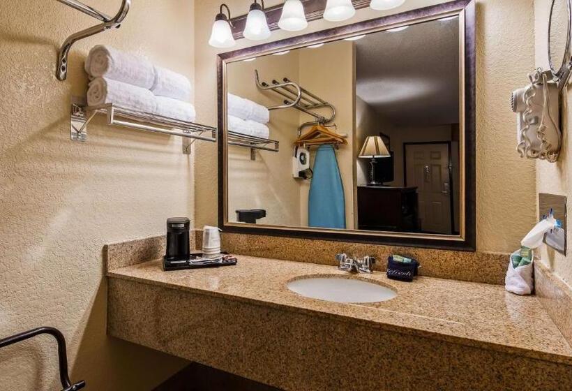 فندق Best Western Center Pointe Inn