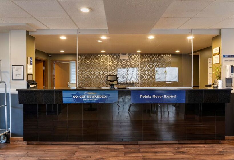 בית מלון כפרי Best Western Des Plaines Inn