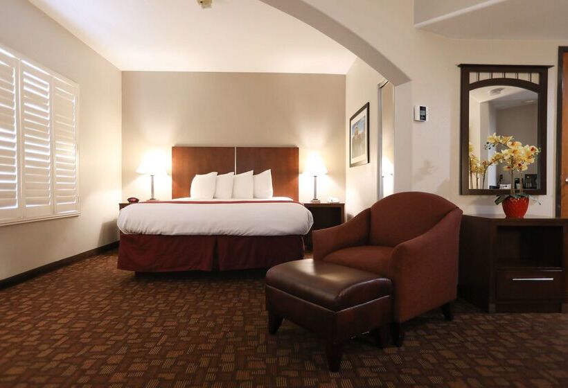 هتل Best Western Lanai Garden Inn & Suites