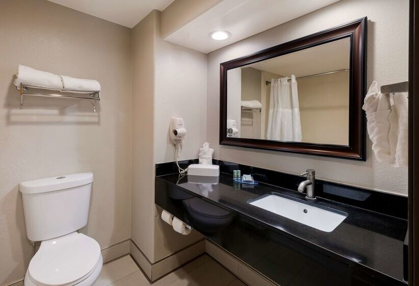 هتل Best Western Lanai Garden Inn & Suites