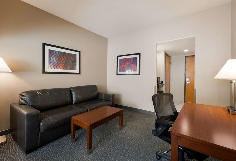 هتل Best Western Lanai Garden Inn & Suites