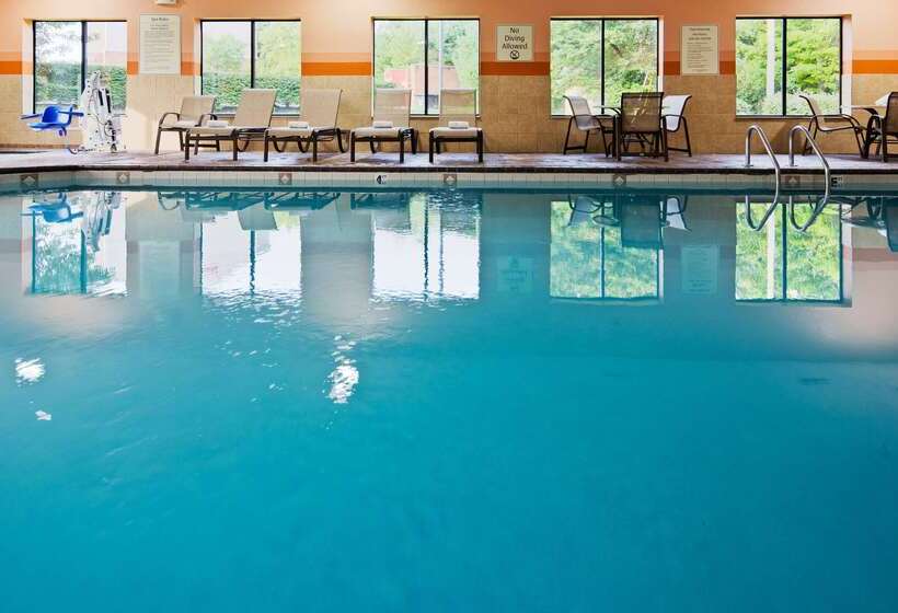 هتل Best Western Plus Georgetown Corporate Center