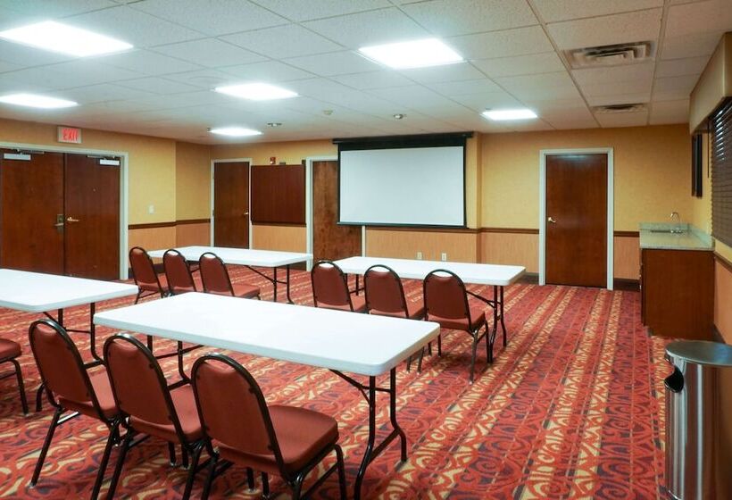 هتل Best Western Plus Georgetown Corporate Center