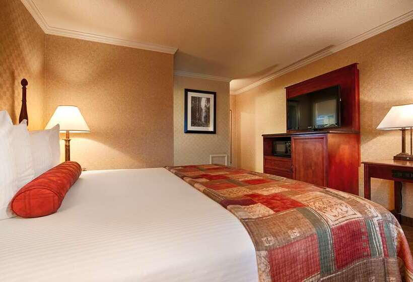 בית מלון כפרי Best Western Plus Humboldt Bay Inn
