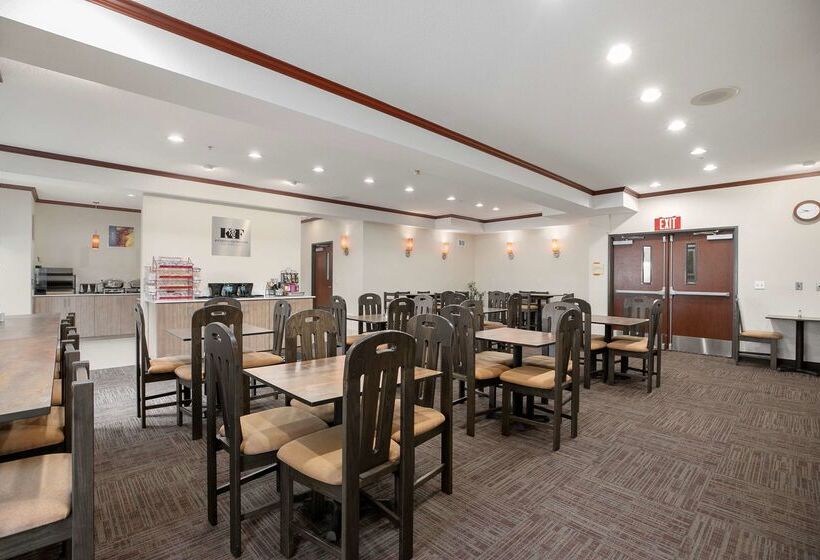 호텔 Best Western Plus Northwind Inn & Suites