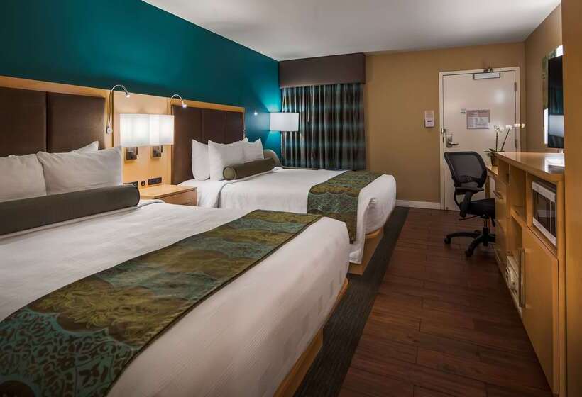 هتل Best Western Plus South Coast Inn
