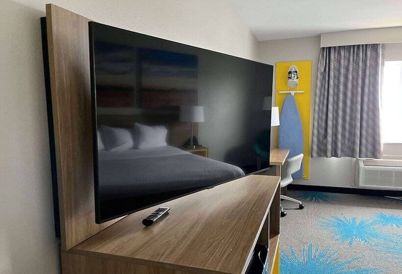 酒店 Days Inn & Suites By Wyndham Of Morris