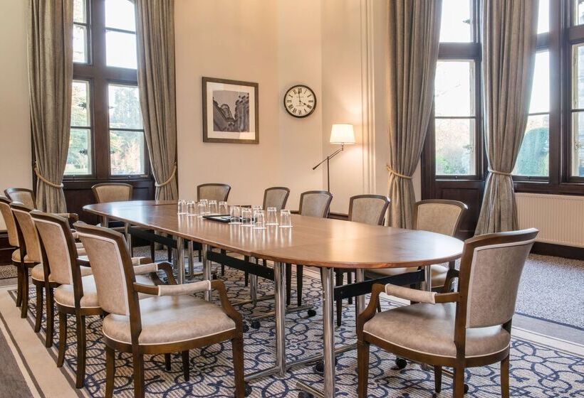 בית מלון כפרי De Vere Tortworth Court