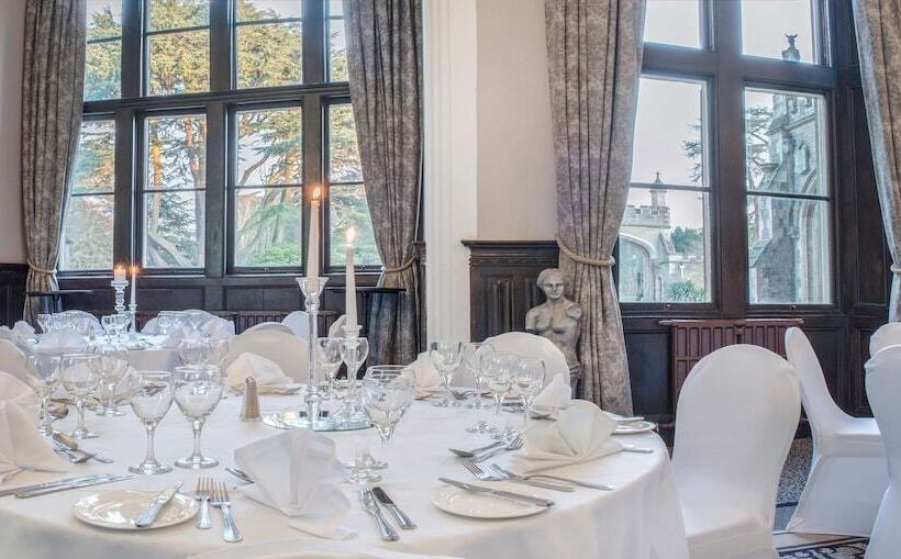 בית מלון כפרי De Vere Tortworth Court