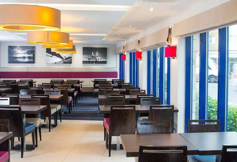 هتل Holiday Inn Express London   Wandsworth, An Ihg