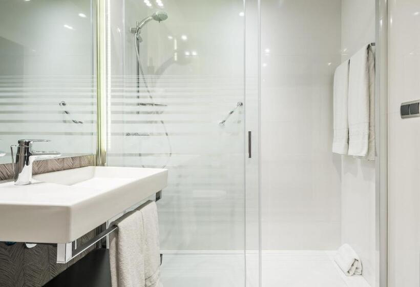 Отель Ilunion Bel Art