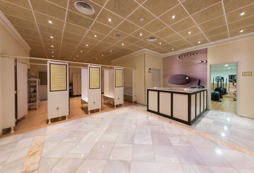 Отель Ilunion Les Corts Spa