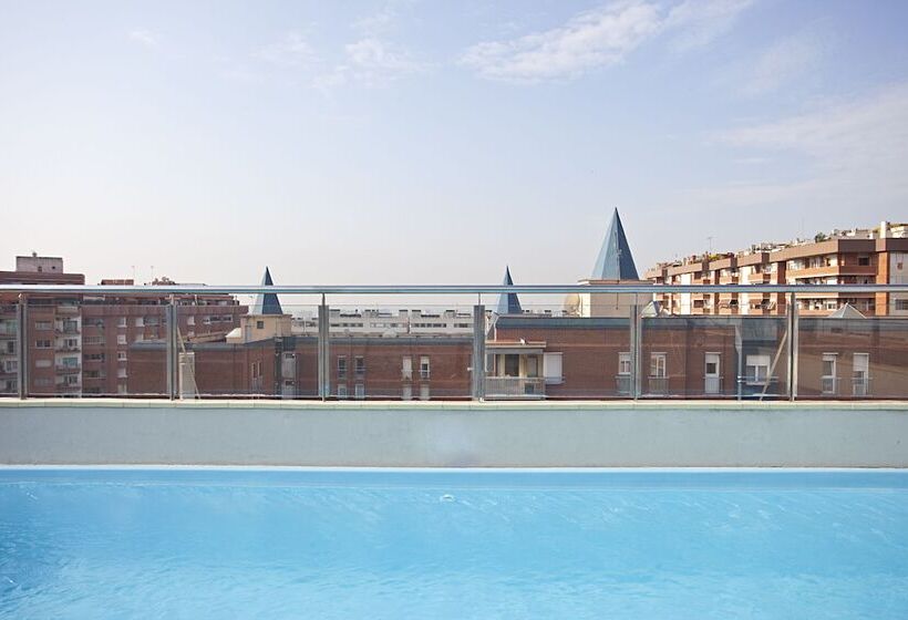 Отель Ilunion Les Corts Spa