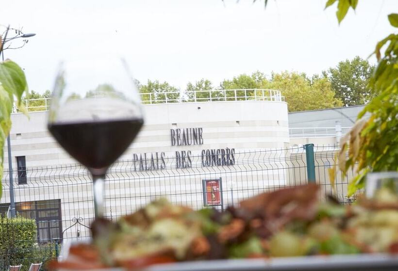 ホテル Kyriad Beaune