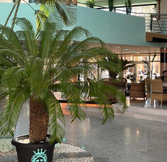 هتل Neptuno By On Group