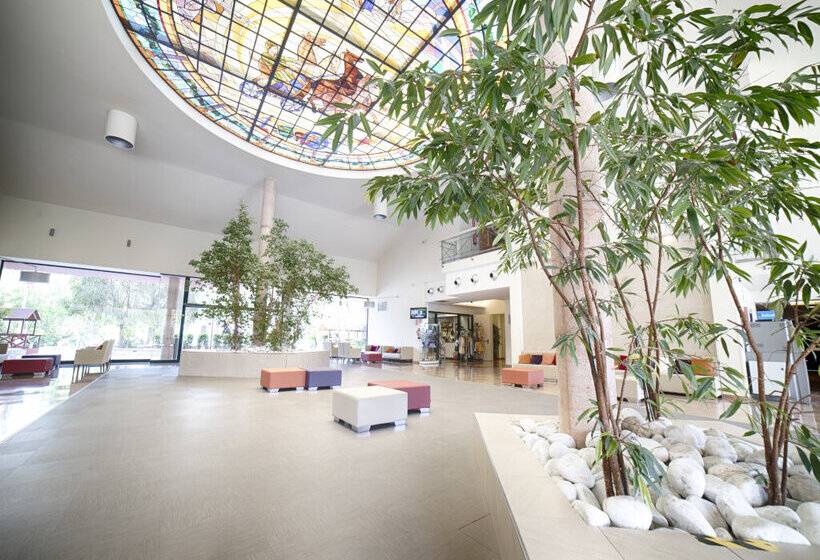 هتل Ohtels Vil·la Romana