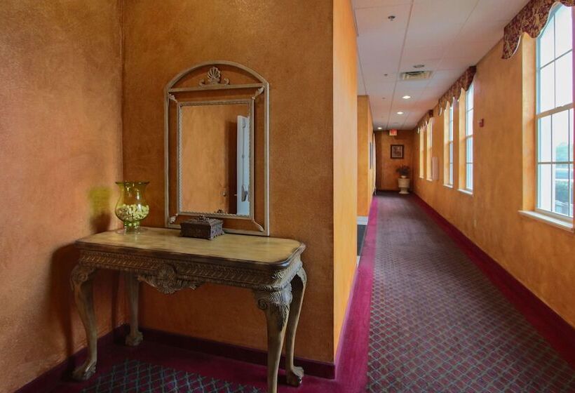 فندق Quality Inn Conference Center At Citrus Hills