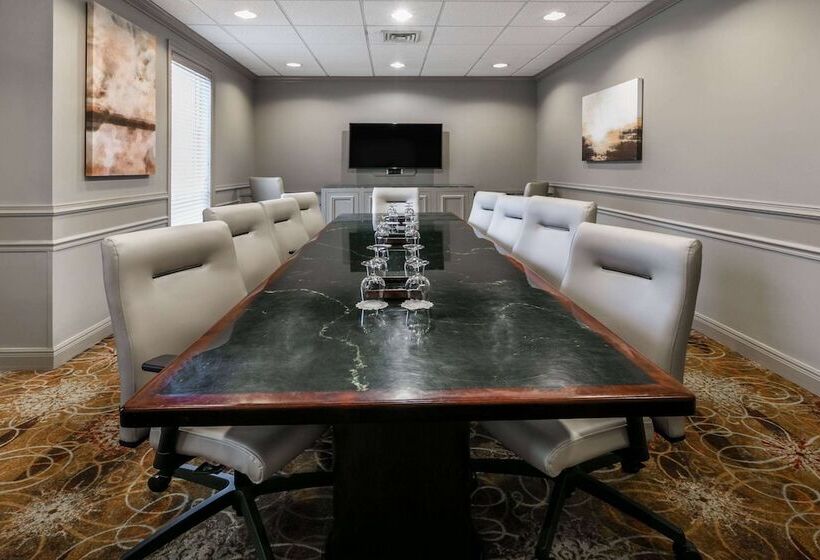 호텔 Richmond Inn & Suites Trademark Collection By Wyndham